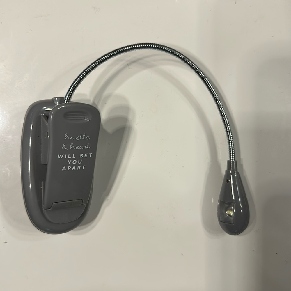 Book light - no working battery